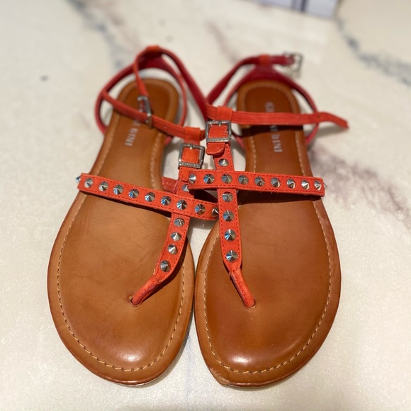 Gianni Bini red studded strapped sandals - Picture 1 of 3